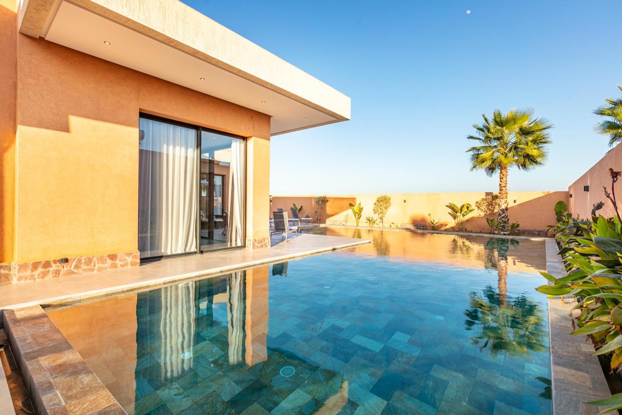 New, La Perle Rouge, Piscine Chauffée, Personels * Marrakesch