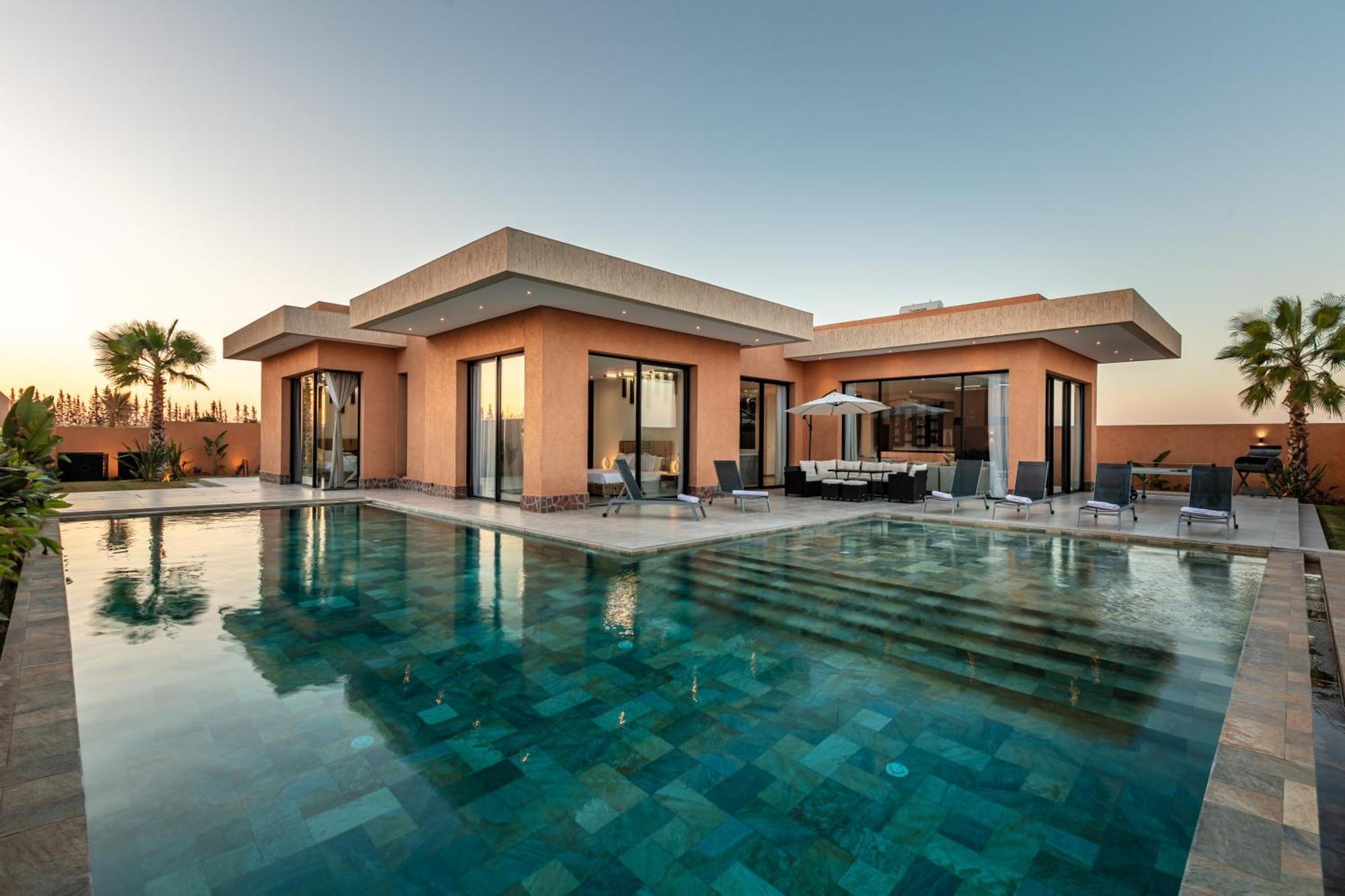 New, La Perle Rouge, Piscine Chauffée, Personels Villa *