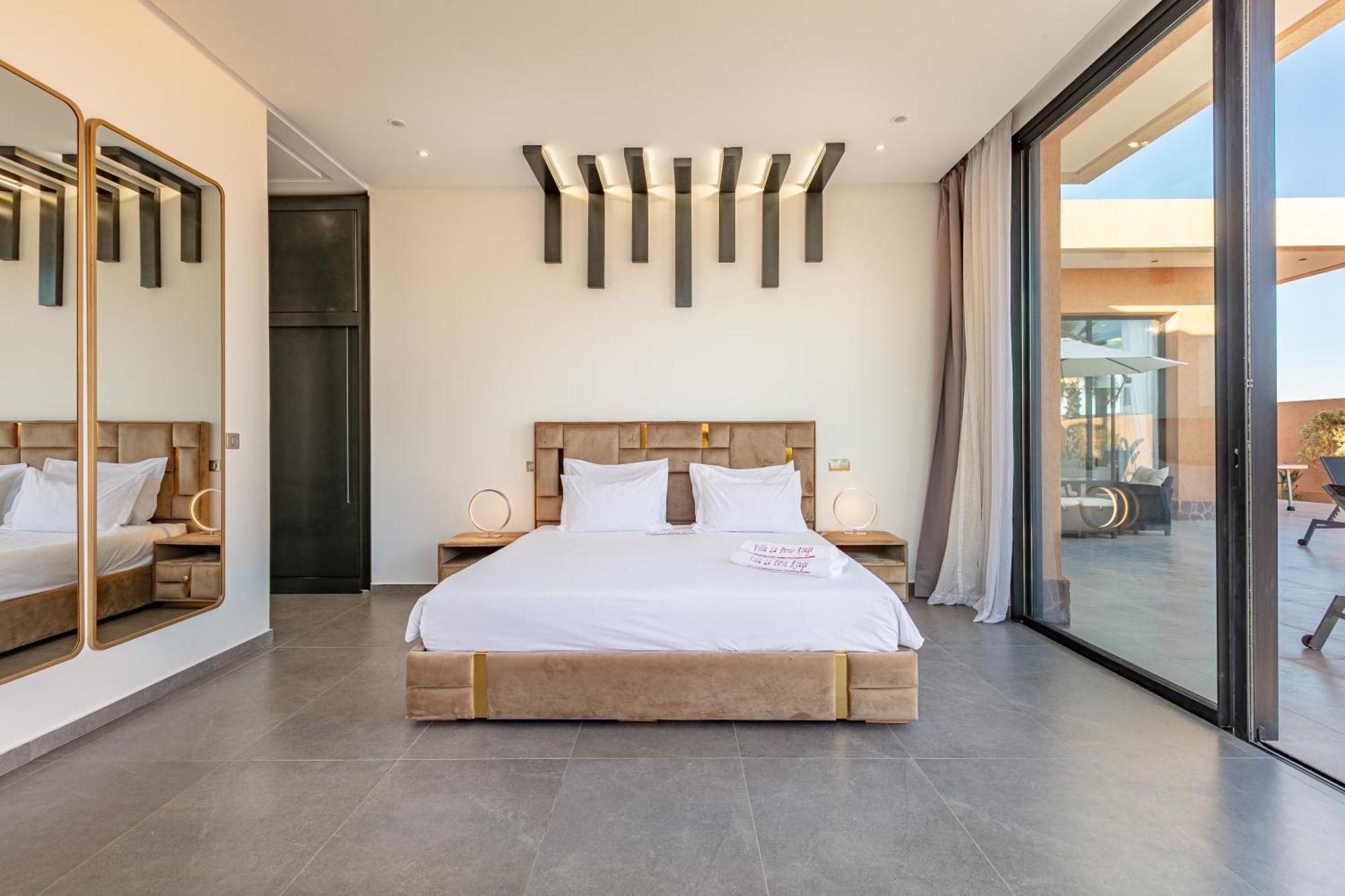 Villa New, La Perle Rouge, Piscine Chauffée, Personels