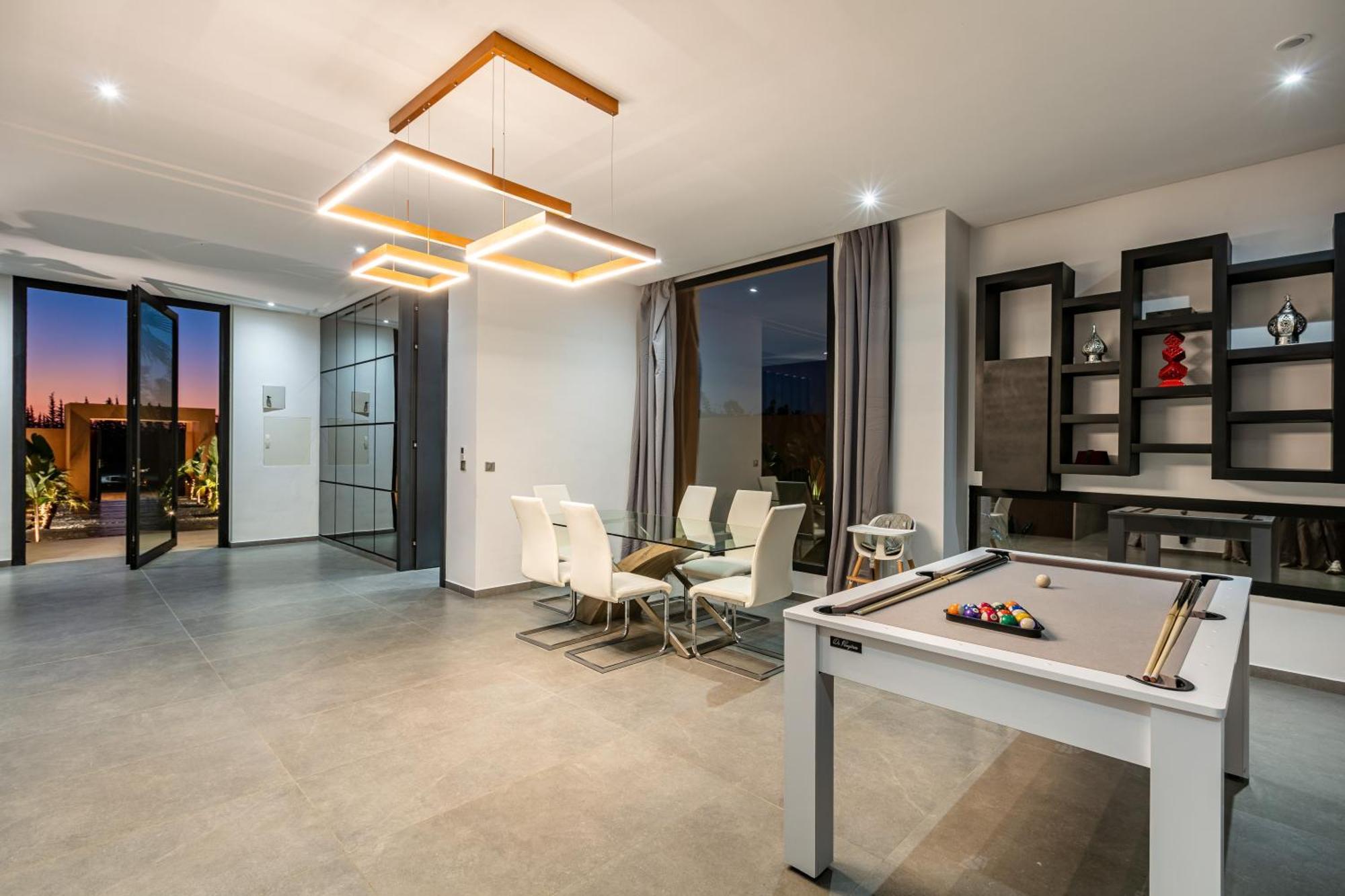 Perle Rouge, Piscine , Cuisiniere, Billard, Playstation5 * Marrakesh